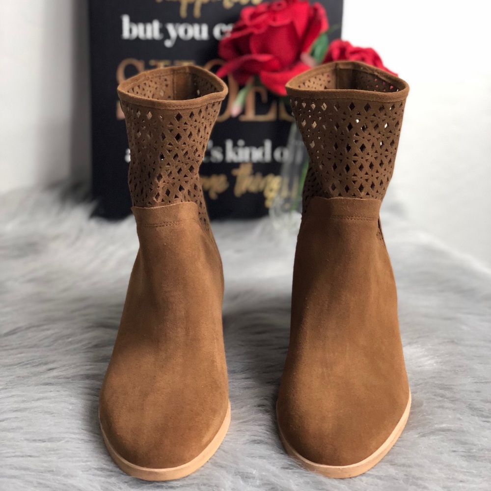 Michael Michael Kors Graham Perforated Tan Bootie - Picture 6 of 8